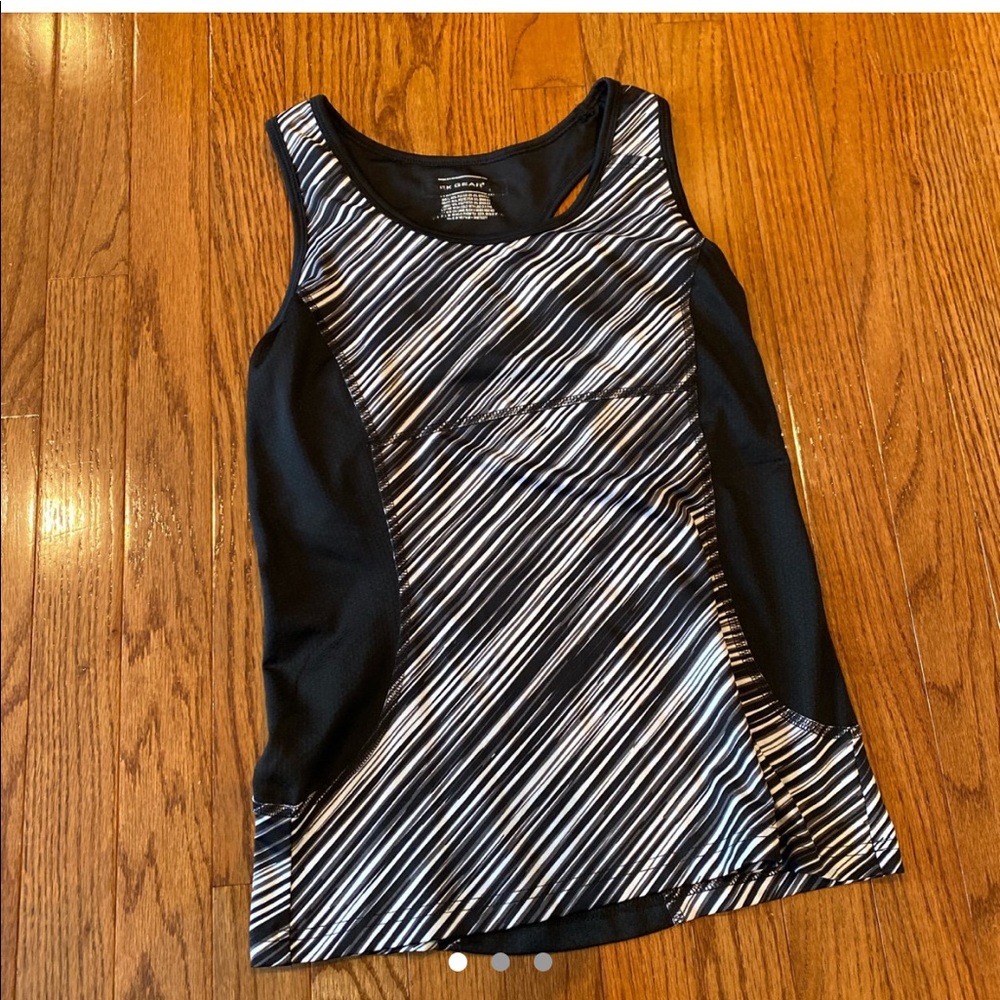 tek gear tank top with built in sports bra